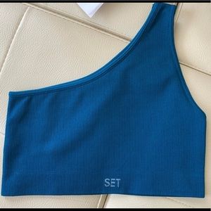 Set active teal workout top!